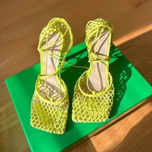 Bottega Stretch Lace-Up Heels!